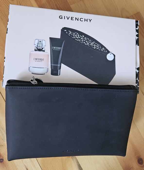 Givenchy косметичка