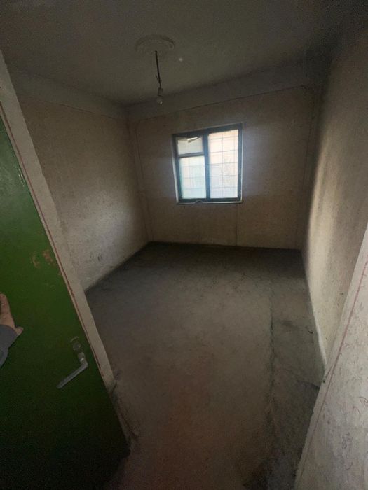 Vand apartament 4 camere