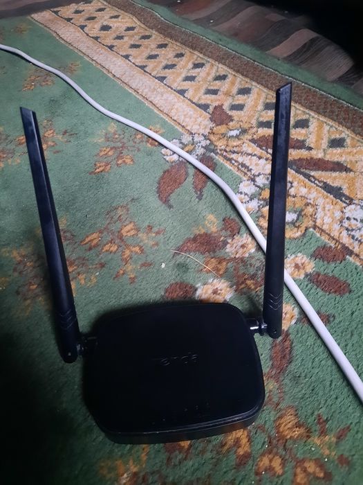 Продам 4g роутер TENDA