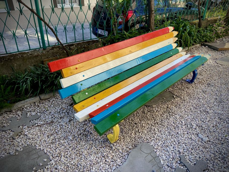 Градинска пейка тип моливи