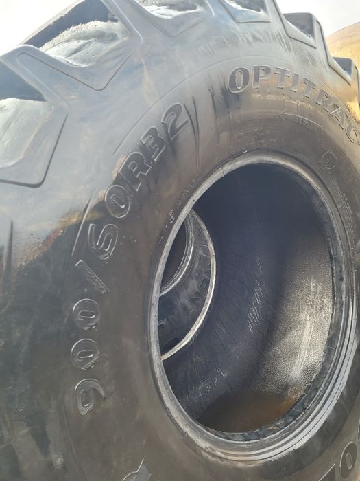 Cauciuc Combină Goodyear 900/60 R32