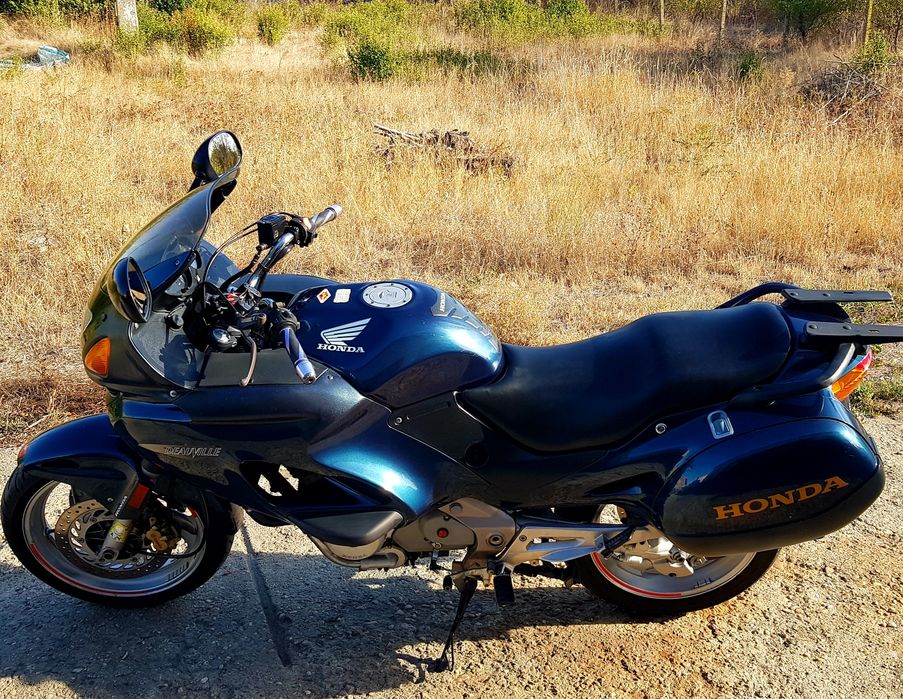 Honda deauville 650 67cp 00