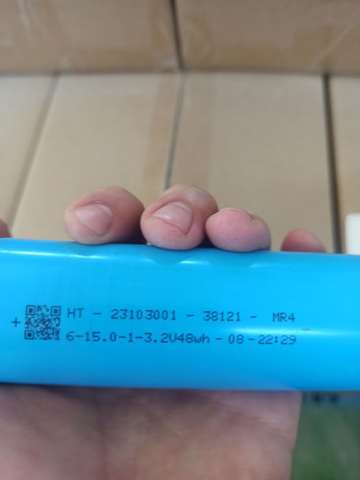 Litiy ion akkumlyator har xil oʻlchamlarda