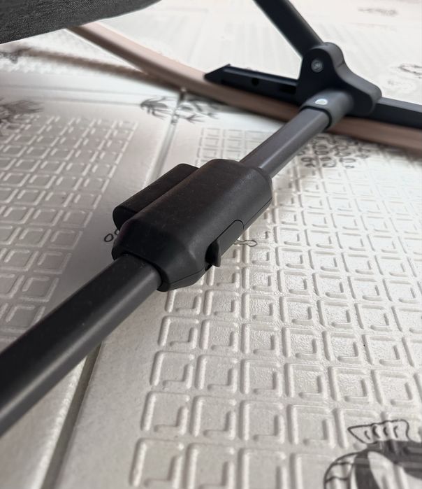 Бебешки шезлонг Chipolino “Velvet”