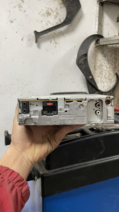 Мафон Pioneer DEH-4000UB