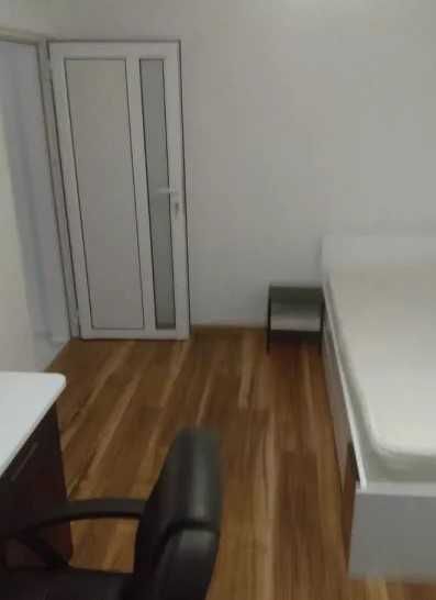 Дава се под наем Тристаен апартамент в Пловдив, Остромила - 90 кв.м за 433.5 € - Снимка #1