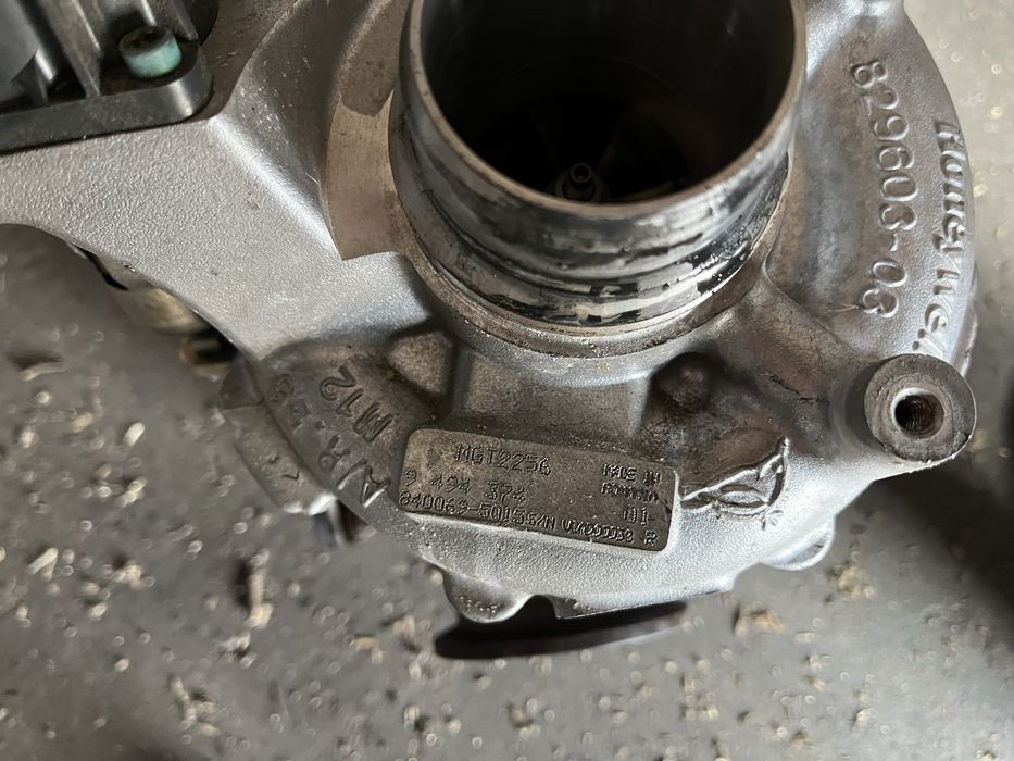 Турбини бмв 7 г11/12 750и 449 ( turbini bmw g11/12 5.0i 449 hp )