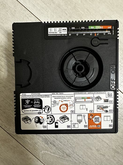 Kit compresor auto nou cu spuma, surubelnita, carlig tractare si husa