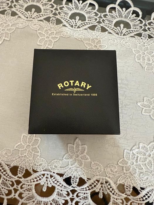 Ceas Rotary original – elegant și funcțional