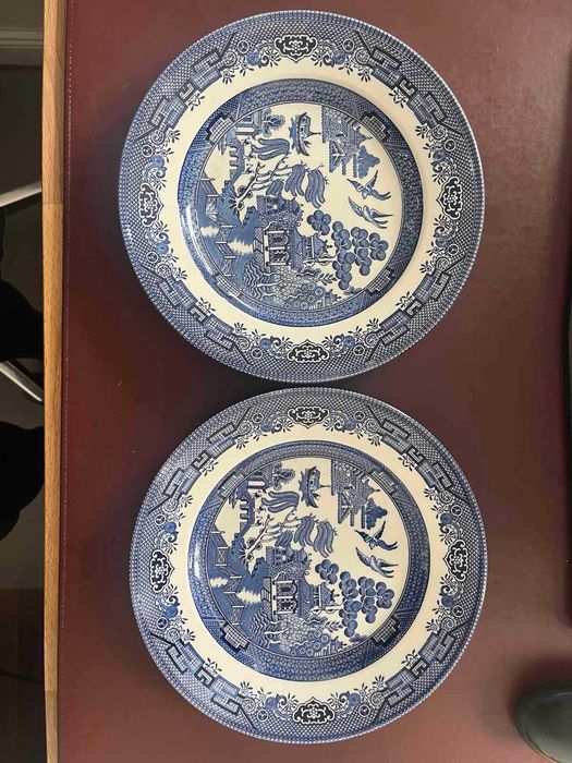 2 бр. чинии Blue willow Staffordshire Churchill, 24,5 cm
