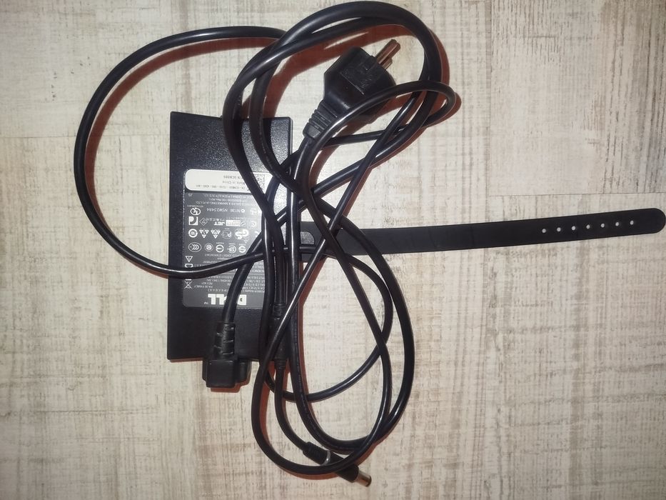 Лаптоп Dell Inspiron N5010