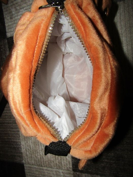 Ранички и Детски чантички