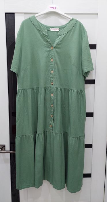 Продам платье. На фото разные модели.