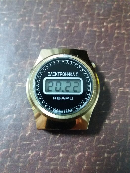 Электронные часы (Беларусь, СССР).