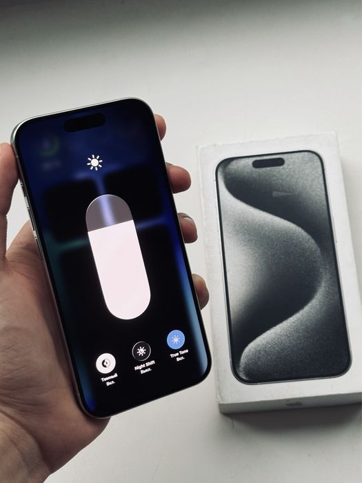 Продам iphone 15 pro 256