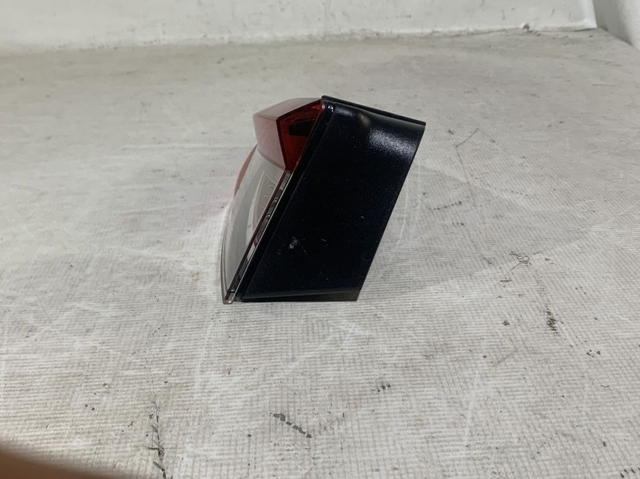 Lampa stop dreapta pe hayon, Skoda Enyaq, 2021, 2022, 2023, 2024, cod origine OE 5LG945308C.