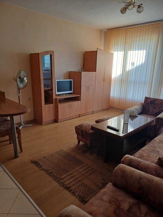 Дава се под наем Тристаен апартамент в Пловдив, Прослав - 75 кв.м за 357 € - Снимка #2