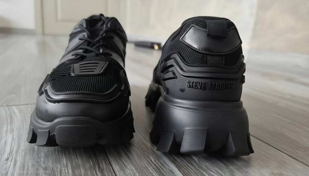 Steve Madden маратонки – размер 45, 340 лв → 200 лв