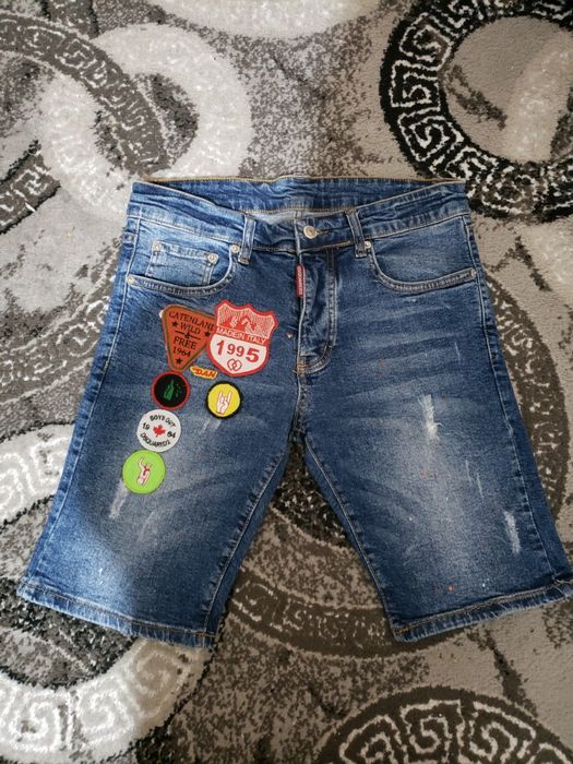 Мъжко яке Dsquared2 и Мъжки къси дънки Dsquared2