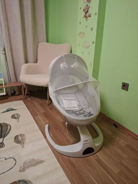 Шезлонг за бебе като нов !