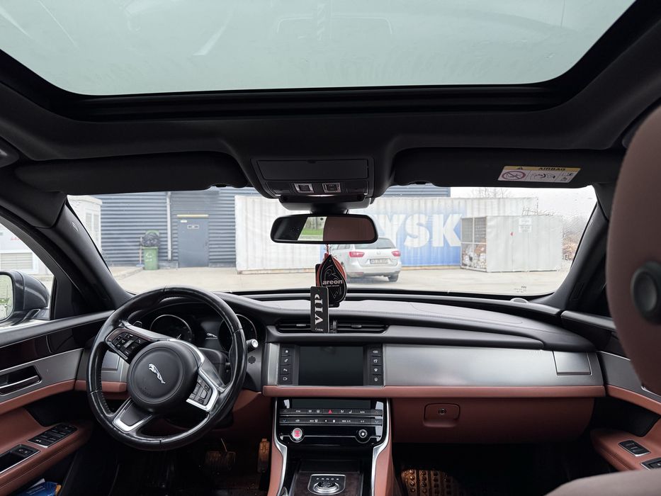Vand/Schimb Jaguar XF/4x4/2017