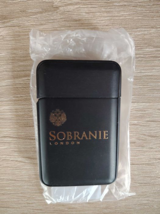 Нова черна противовятърна запалка Sobranie