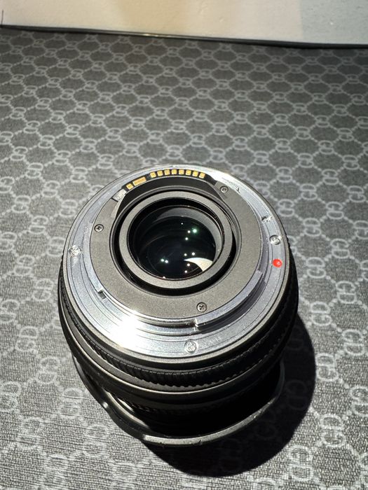 Объектив SIGMA 24-70 2.8