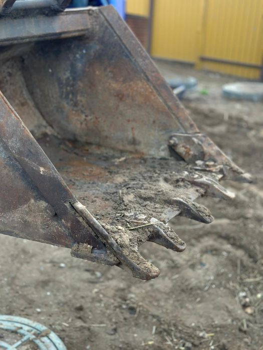 Продам ковш на эксковатор