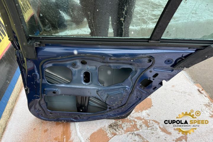 Portiera / usa dreapta spate  culoare MEDITERRANEAN BLUE C10 BMW Seri
