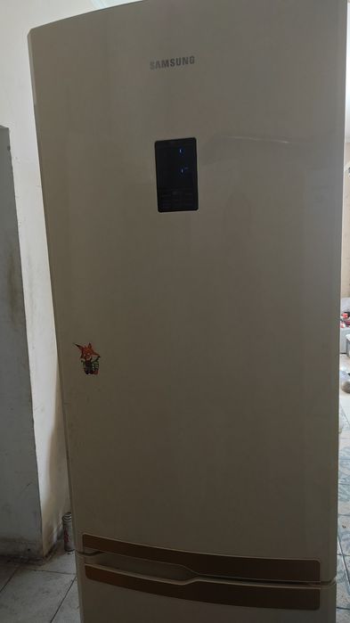SAMSUNG холодильник продам