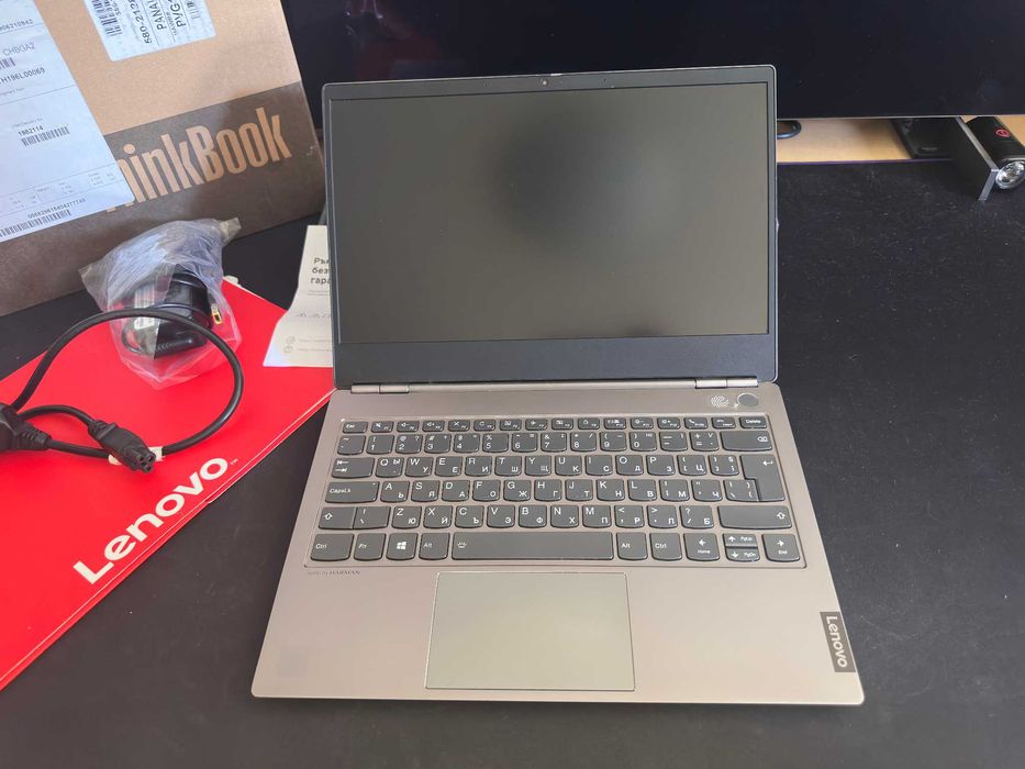 Лаптоп Lenovo Thinkbook 13S 500GB SSD