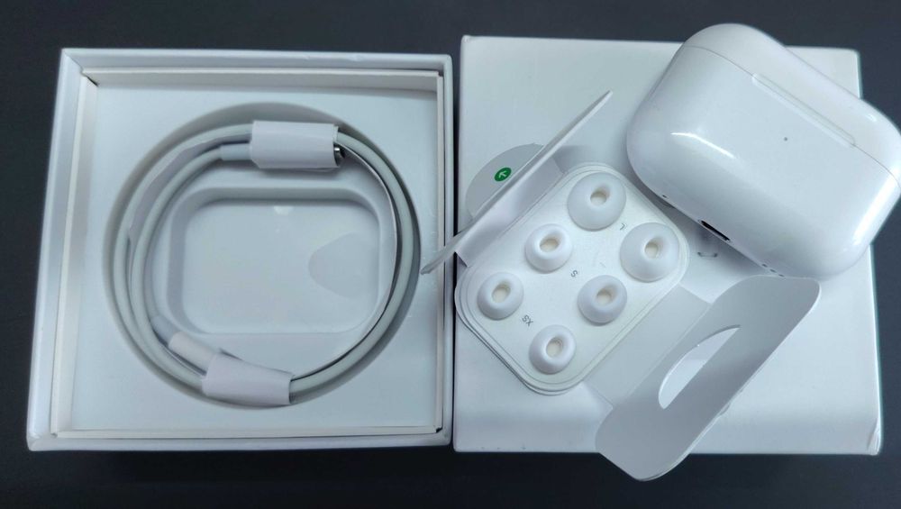Apple AirPods 2nd Generation – Отлично състояние
