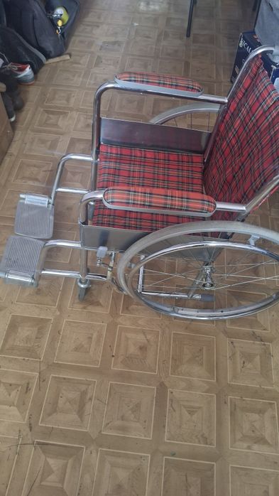Инвалидная коляска