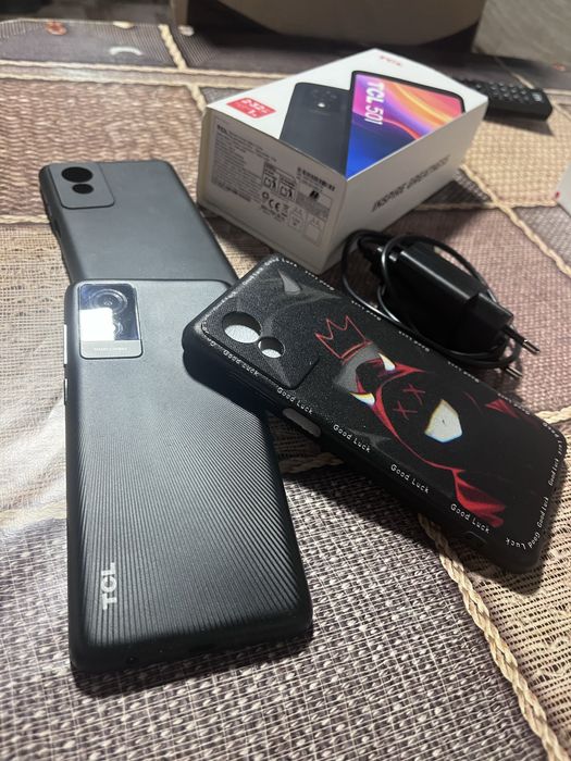 Vand telefon tcl 501