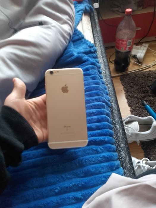 Vând iPhone 6s plus