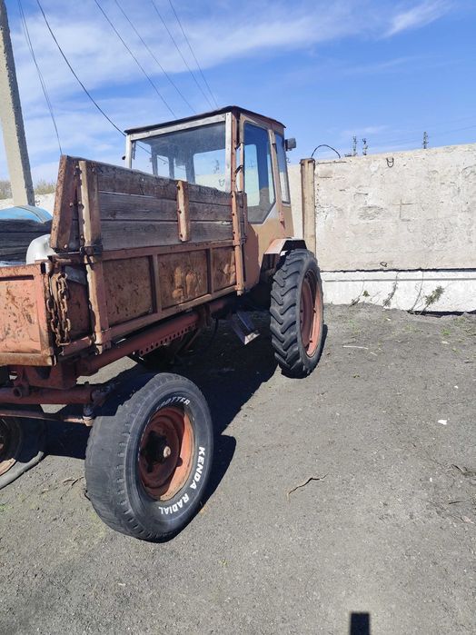 Продам трактор Т-16