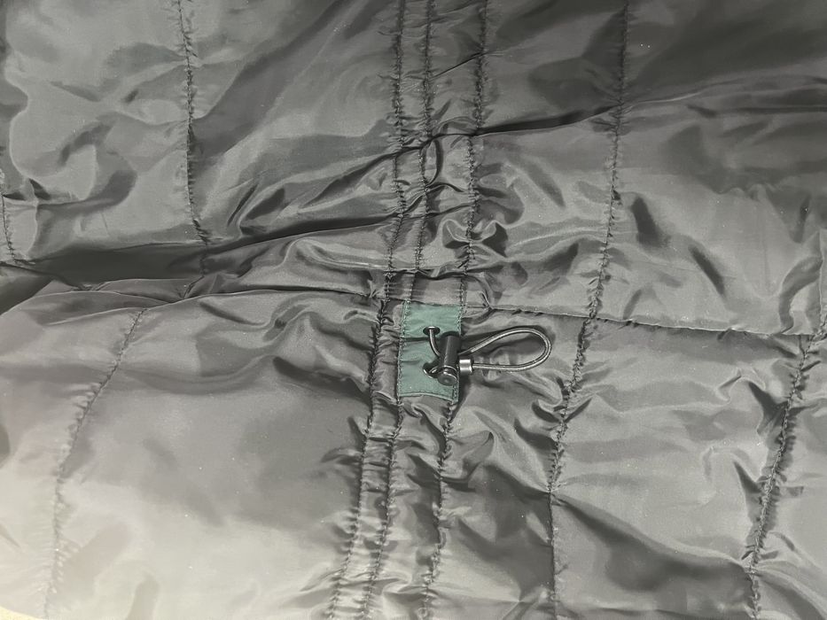 Продам пуховик осень