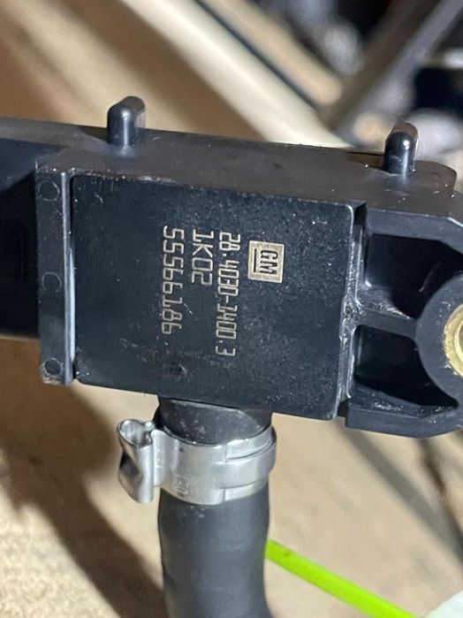 Senzor presiune gaze cu conducta Opel Astra H GTC 1.3CDTI 75cp 55kw; 1