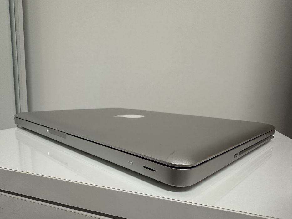 MacBook Pro 13” •2GB RAM •120GB •incarcator original