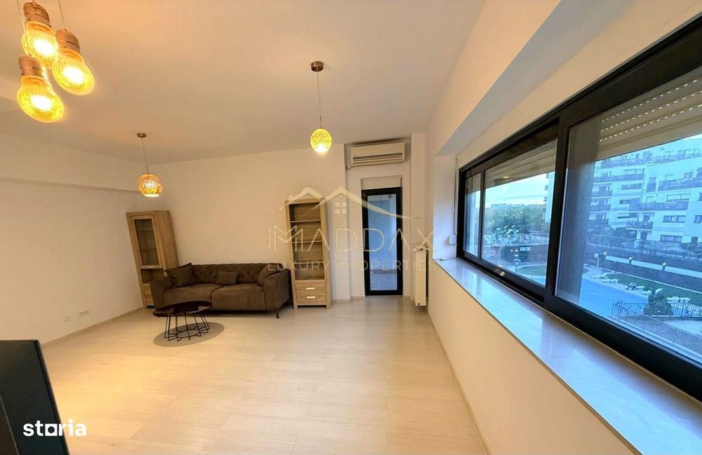 3 Camere | 77 mp Utili | Boxă Inclusă | Piscină & Fitness | Lângă Pădu