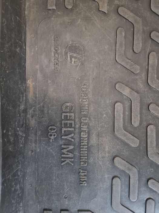 Коврик в багажник на Geely MK