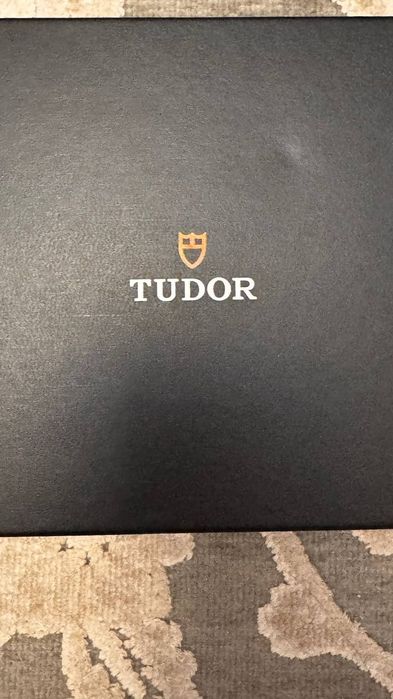 Швейцарские часы Tudor BLACK BAY