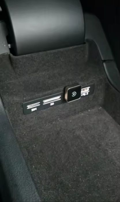 Adaptor wireless auto Carplay si Android Auto