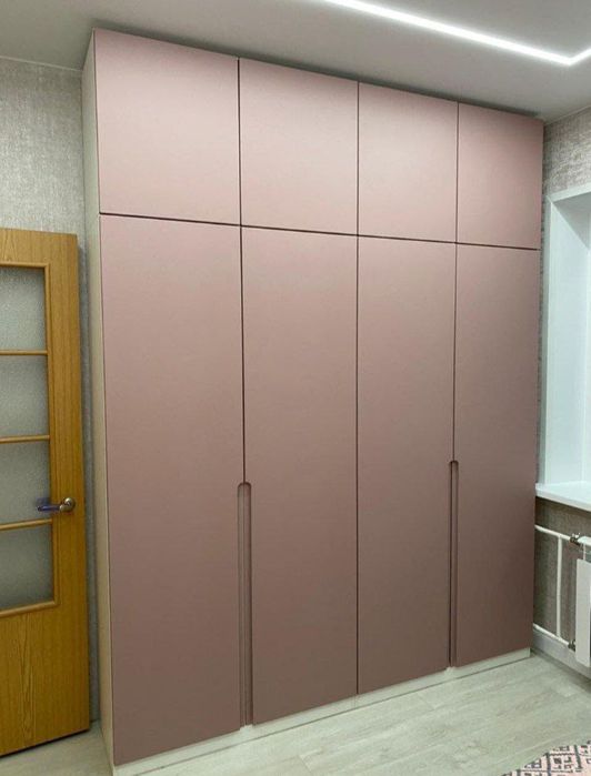 Shkaf Prixojka buyurtma asosida