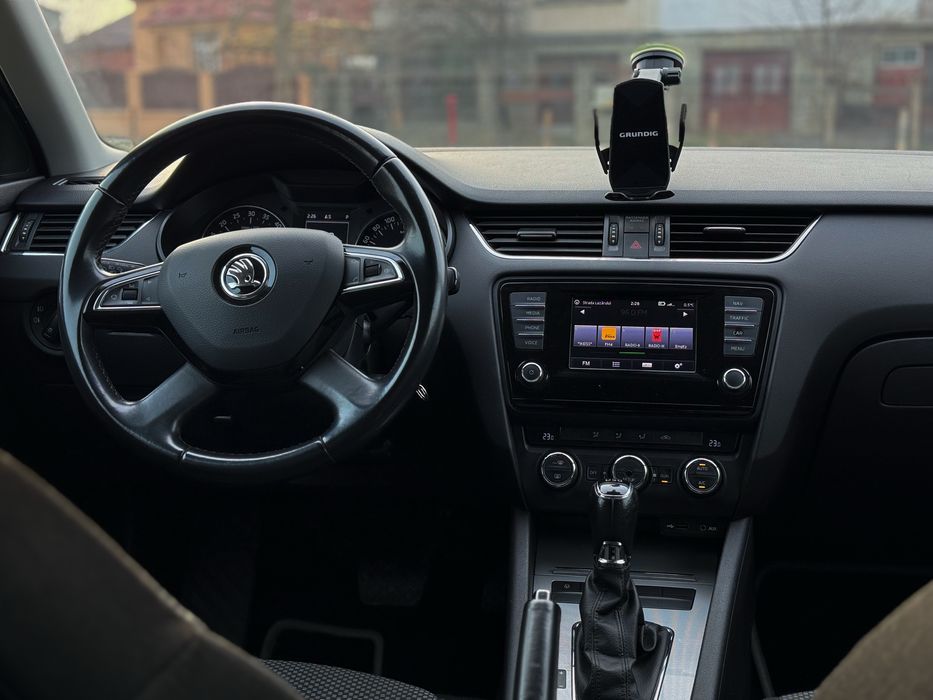 Skoda Octavia Combi 2013 1.6TDI DSG