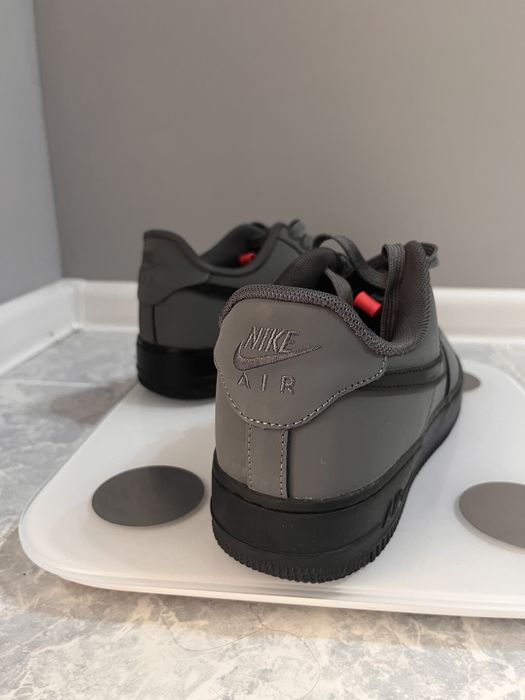 Продам отличные кроссовки