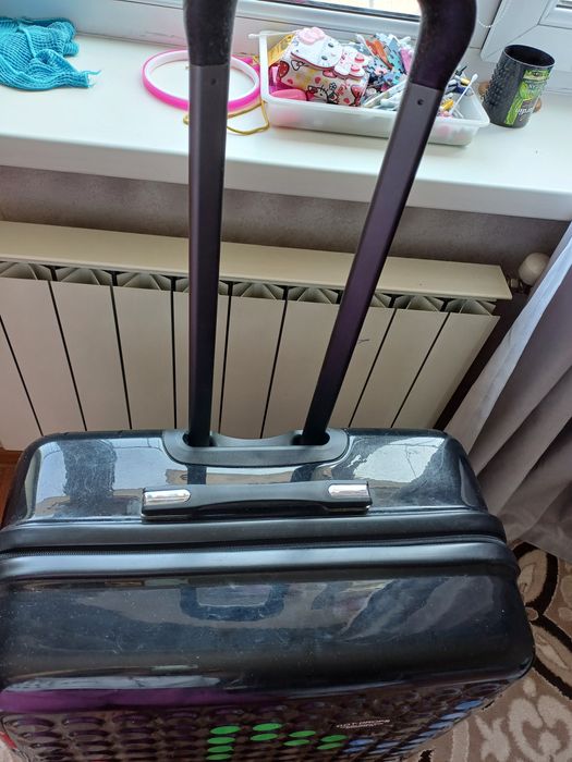 Чемодан большой dot drops Франция