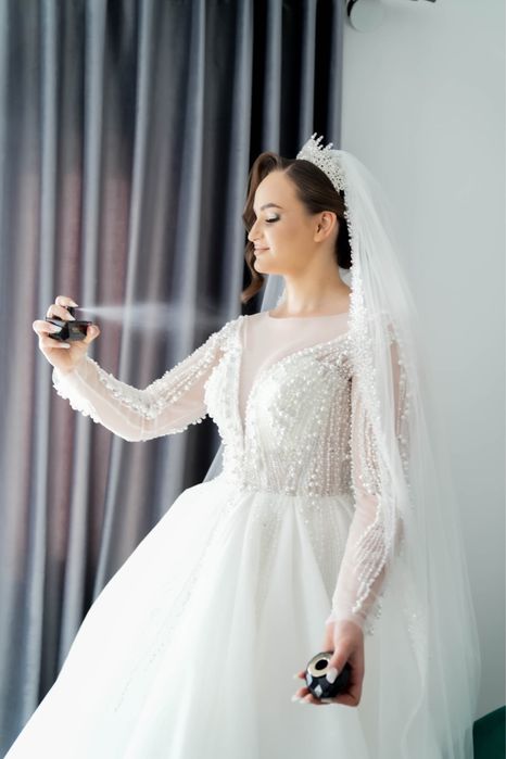 Vand rochie de mireasa