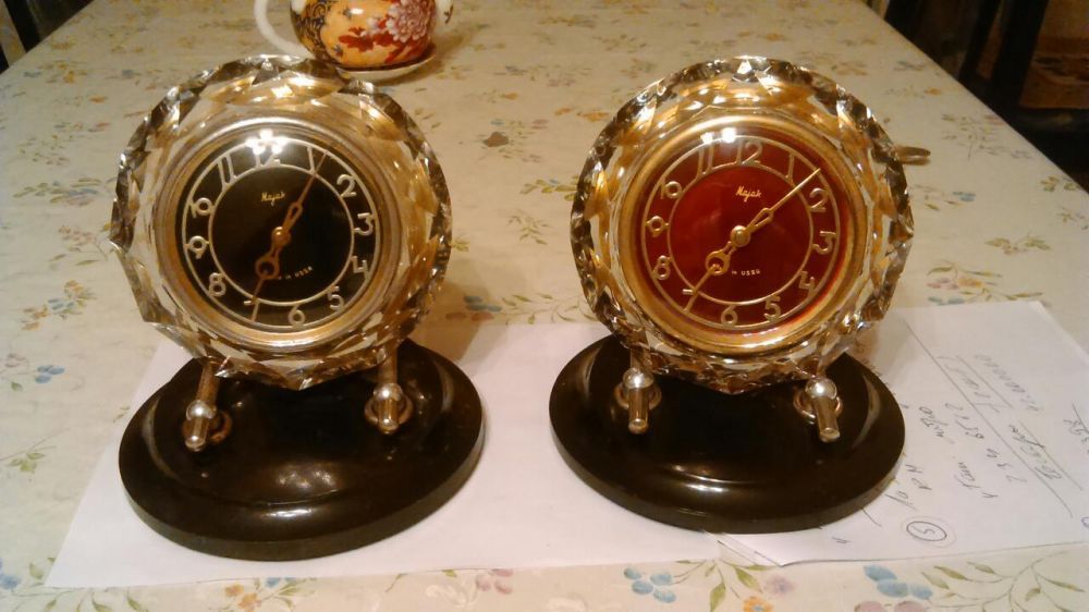 Продаю хрустальные часы