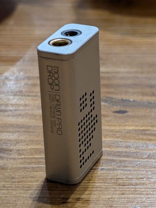 ЦАП moondrop dawn pro